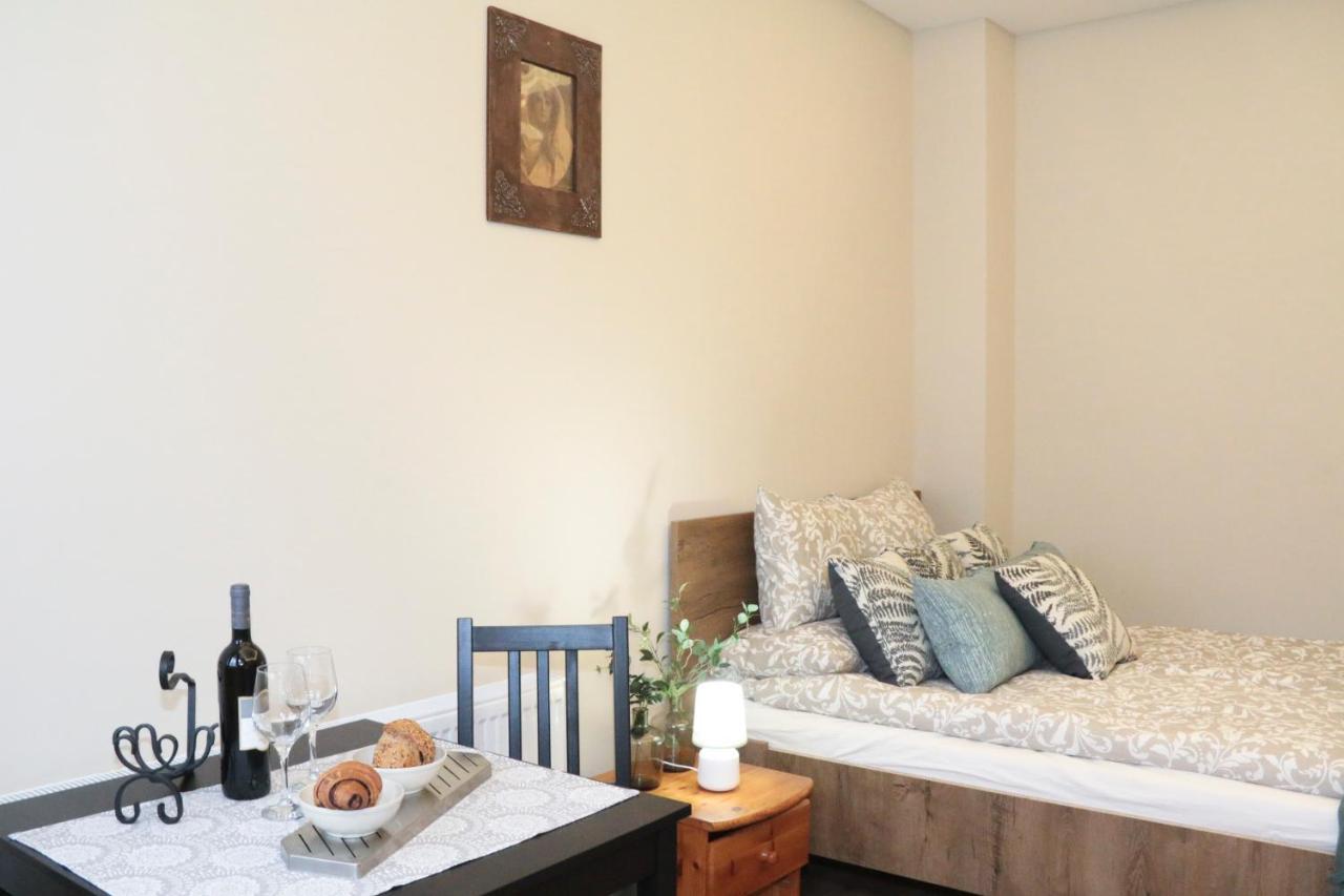 Palma Apartmanok Szallashely Szazhalombatta 6A Екстериор снимка